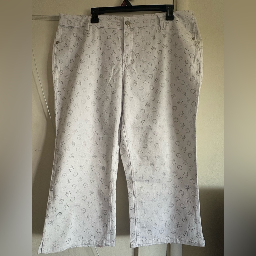 Roz & Ali Light Gray Patterned Chinos